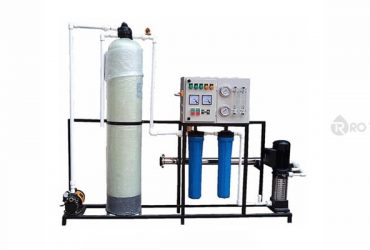 250 LPH RO Water Plant for Hotels, Schools